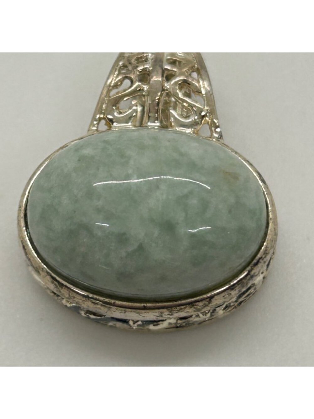 Vintage Green Agate Pendant Silver-Tone Oval Filigree Bezel Cabochon Stone - Picture 4 of 10